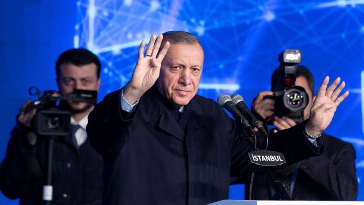 Türkiyədə zəlzələ faciəsinin yaratdığı emosional ovqat və…