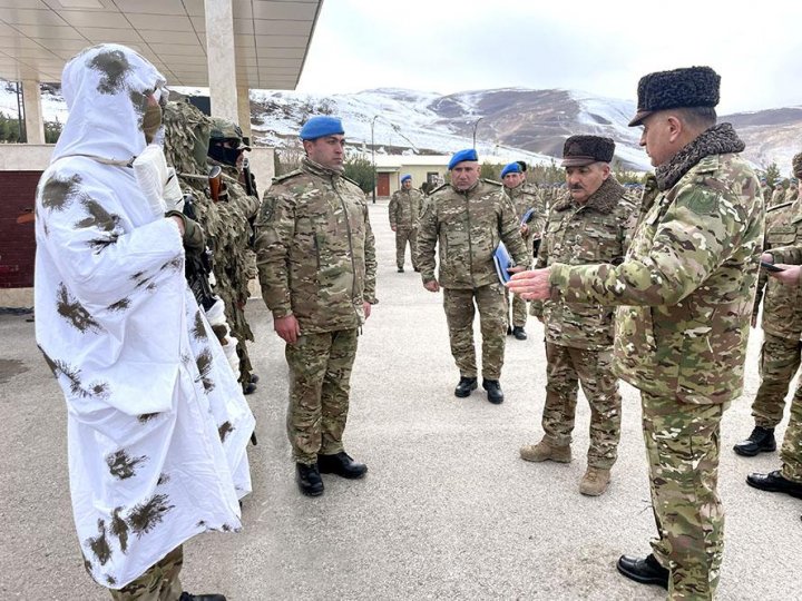 Azərbaycan Ordusunun Baş Qərargah rəisi hərbi hissələrin intensiv döyüş hazırlığını yoxlayıb