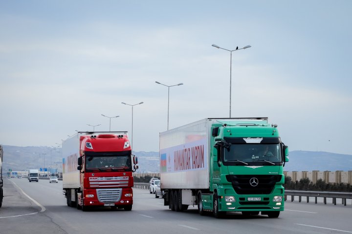 Heydər Əliyev Fondunun daha bir humanitar yardım karvanı Türkiyəyə yola düşüb