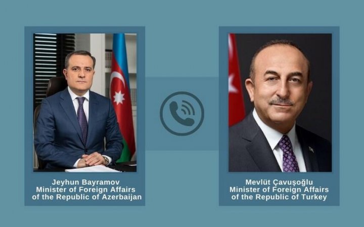 Ceyhun Bayramov Mövlud Çavuşoğluna zəng edib