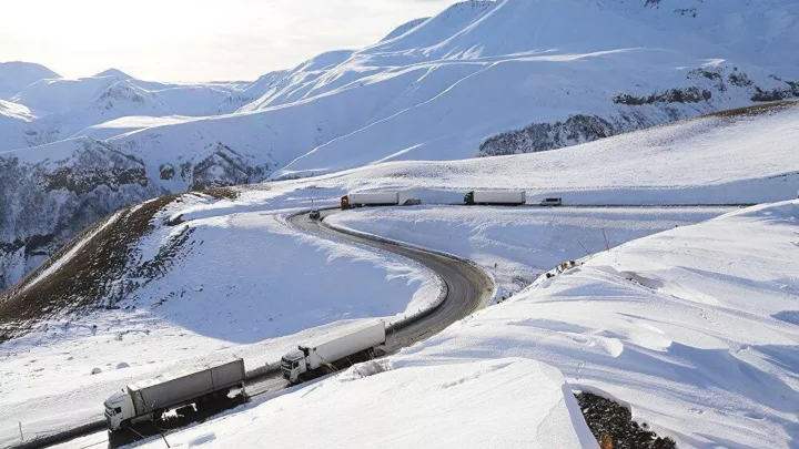 Ermənistanla Rusiyanı birləşdirən yeganə yol bağlandı