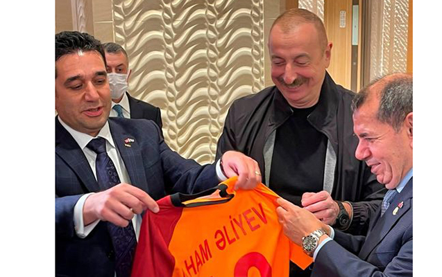 “Qalatasaray”ın prezidentindən İlham Əliyevə hədiyyə