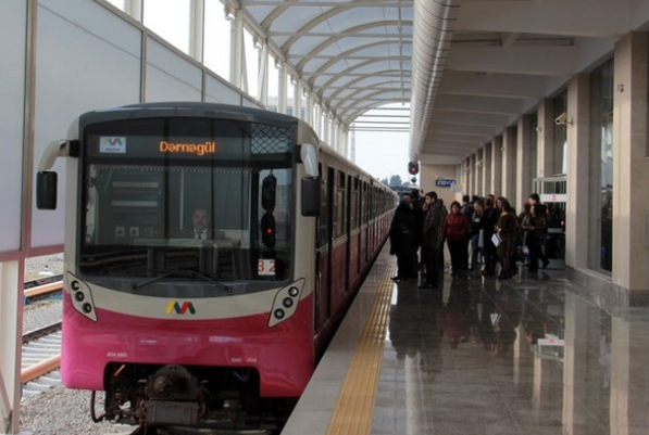 Metroda qatarların “Bakmil” stansiyasına hərəkət cədvəli dəyişdirildi