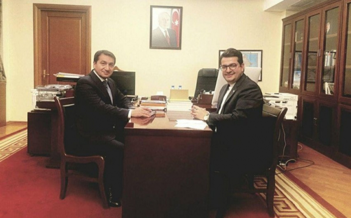 Prezidentin köməkçisi İran səfiri ilə görüşdü