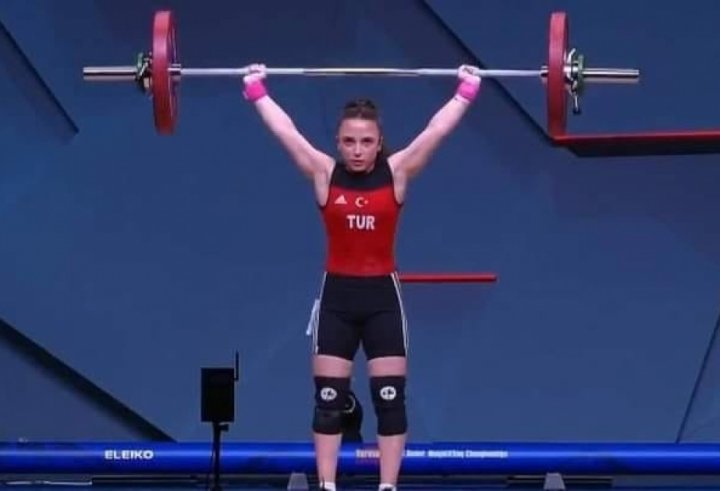 Ermənistanda qızıl medal alan türkiyəli atlet