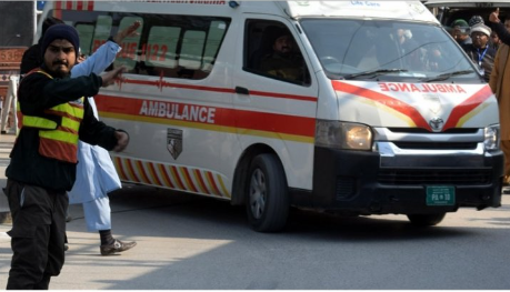 Pakistanda polis idarəsinə bombalı hücum