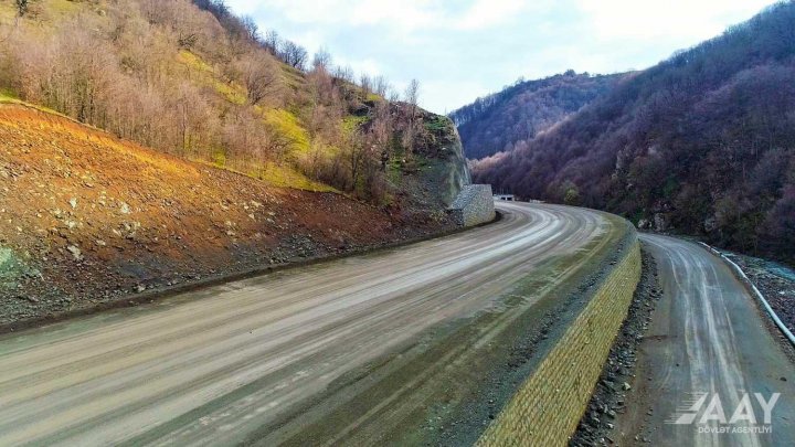 Toğanalı-Kəlbəcər-İstisu avtomobil yolunun və Murovdağ tunelinin inşası sürətlə davam etdirilir