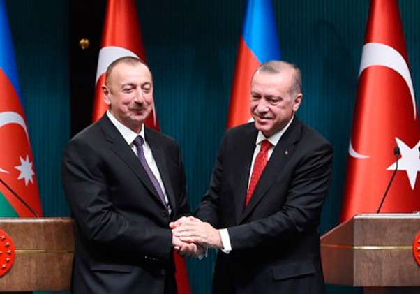 İlham Əliyev Ərdoğanı seçkilərdəki qələbə münasibətilə təbrik etdi