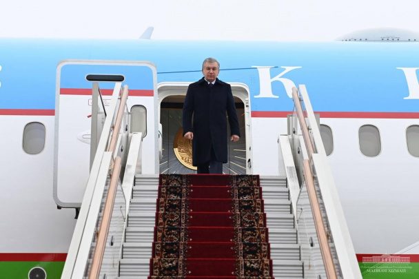 Özbəkistan Prezidenti də Moskvaya gedib