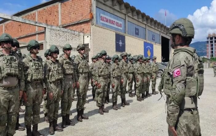 NATO Kosovo Qüvvələrinə komandanlıq oktyabrda Türkiyəyə keçəcək