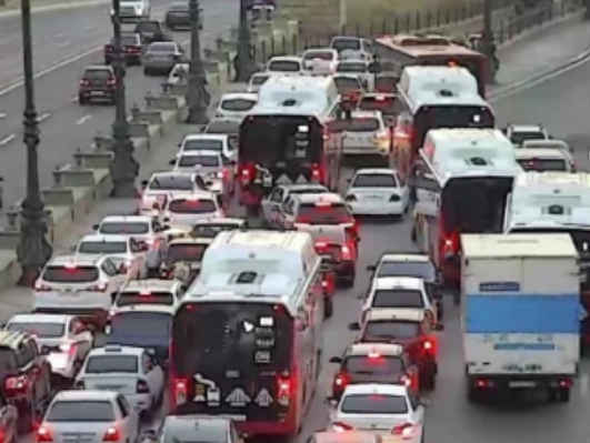 Bakının bu yollarında sıxlıq var -