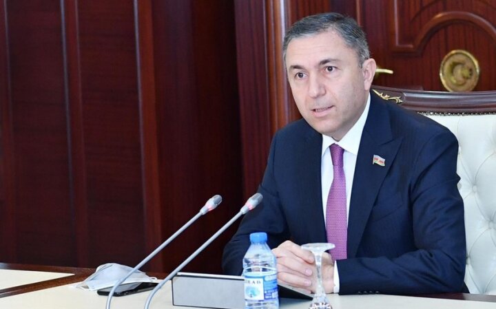 “Dövlət satınalmaları haqqında” yeni qanun layihəsi ilk oxunuşda qəbul edilib “Dövlət satınalmaları haqqında” yeni qanun layihəsi ilk oxunuşda qəbul edilib