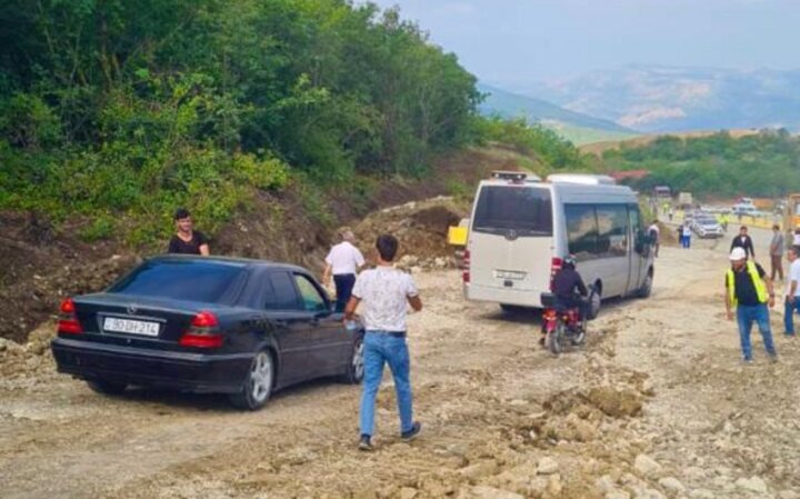 Muğanlı-İsmayıllı istiqamətindəki xidməti yolda məhdudiyyət aradan qaldırılıb