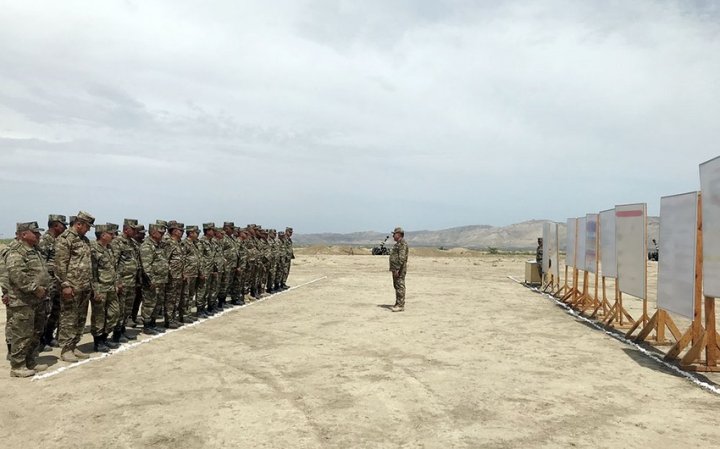 Azərbaycan Ordusunda artilleriya rəisləri ilə təlim-metodiki toplanış keçirilib