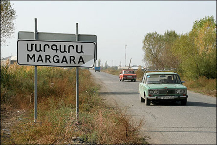 Ermənistan Türkiyə ilə sərhəddə yeni gömrük binalarının tikintisinə başlayıb