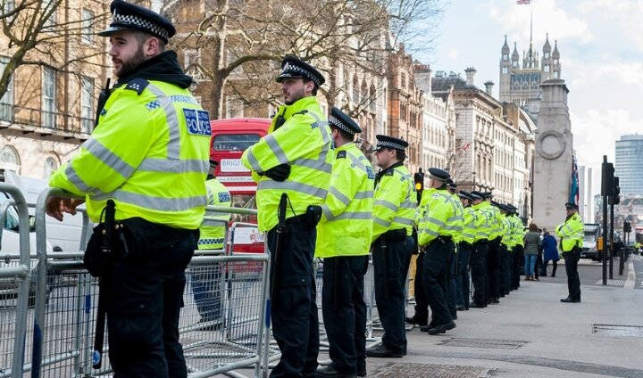 Britaniya etirazlara qarşı qanunları sərtləşdirir