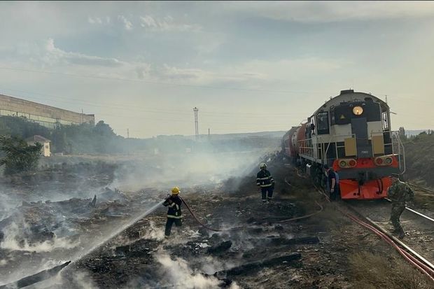 Biləcəridə quru otluq sahədəki yanğın söndürüldü -