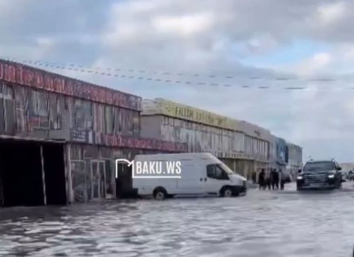 "Binə" və "Sədərək" ticarət mərkəzlərini su basıb -