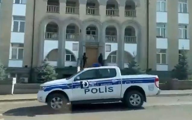 Separatçıların “Daxili İşlər Nazirliyi”  Azərbaycan polisinin nəzarətinə keçib