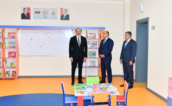 Prezident Xırdalanda yeni məktəb binasının açılışında iştirak edib
