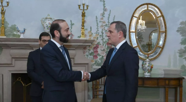 Tehranda Azərbaycan və Ermənistan XİN başçıları arasında danışıq olub