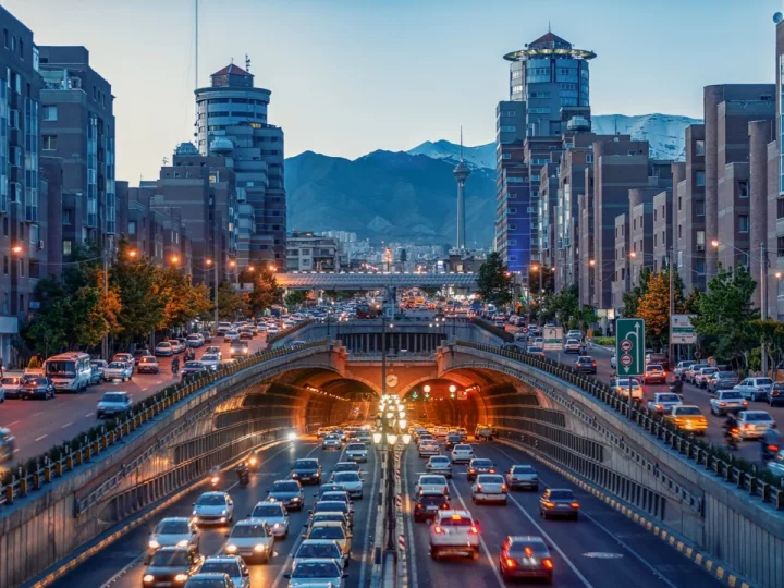 GÖZLƏR TEHRANDA: