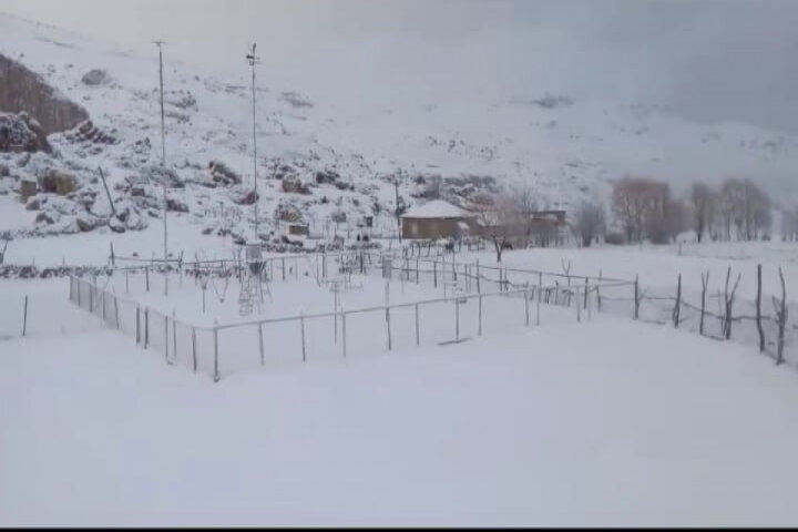 Dağlıq və dağətəyi rayonlarda qar yağıb