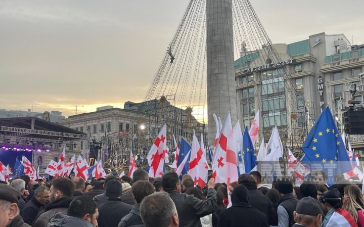 Gürcüstan Aİ-yə namizəd statusu almasını qeyd edir –