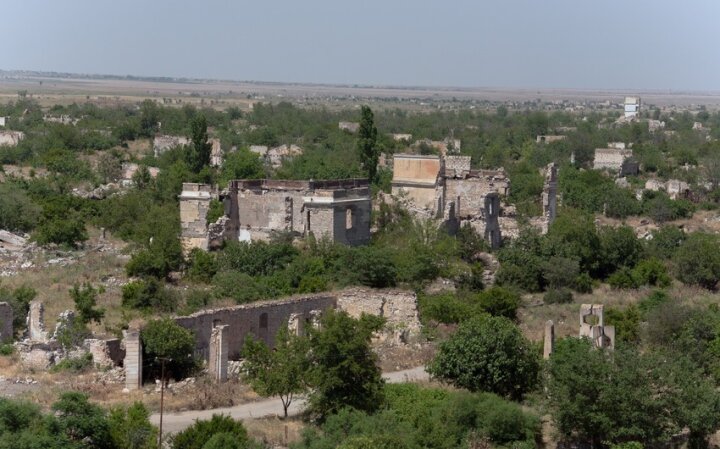 Ağdamda İşğal və Zəfər Muzey Komplekslərində dağıdılmış binaların daşlarından tağvari hasar tikiləcək