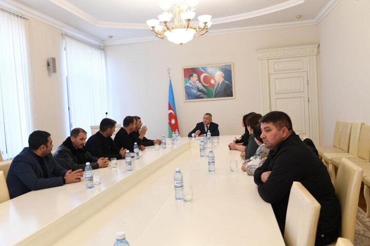 "İndiyədək 4500-dən çox şəxs doğma yurda qayıdıb, tezliklə Xocalı və Şuşaya köç olacaq" "İndiyədək 4500-dən çox şəxs doğma yurda qayıdıb, tezliklə Xocalı və Şuşaya köç olacaq"