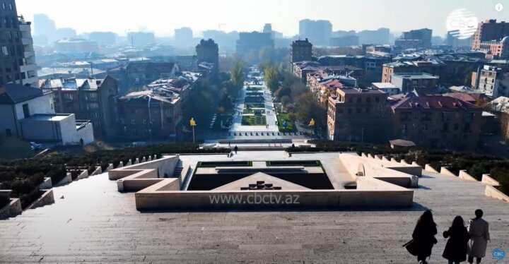 Azərbaycan dronu İrəvan səmasında -