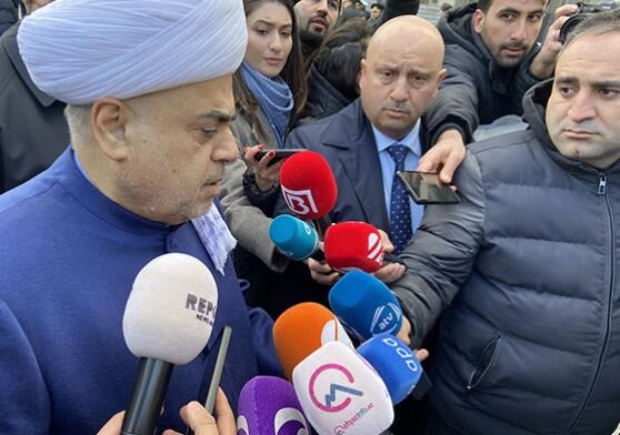 Azad olunmuş ərazilərdə yeni məscidlər tikilir, kilsələr təmir olunur -