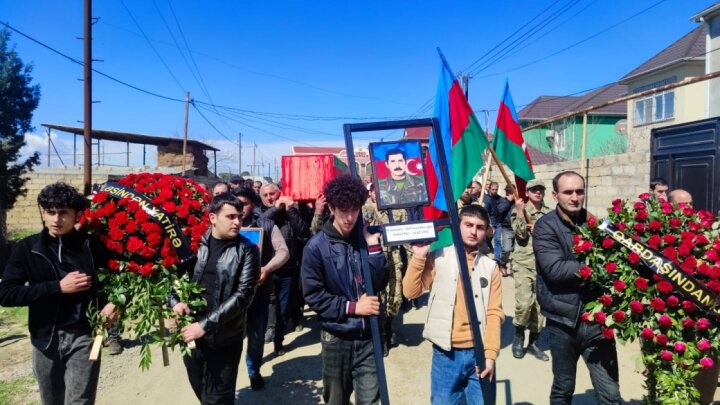 Xocalı soyqırımında itkin düşən Akif Mahmudovun 32 il sonra tapılan qalıqları dəfn olunub