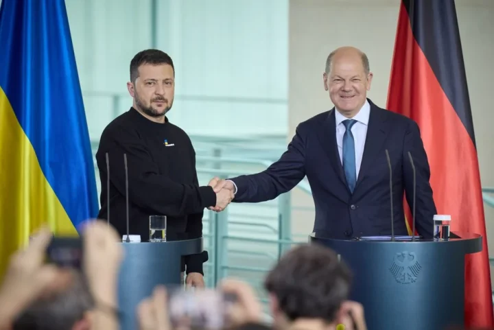Şolts Zelenskiyə söz verdi: