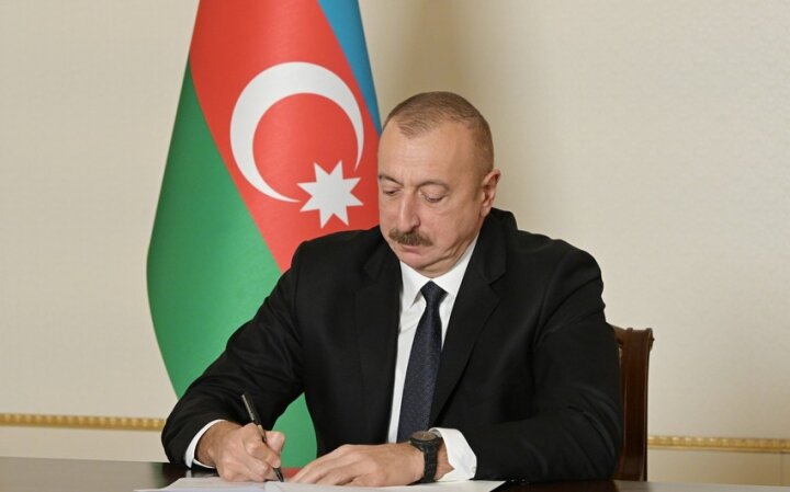 Prezident Babək rayonunun icra başçısını dəyişdi