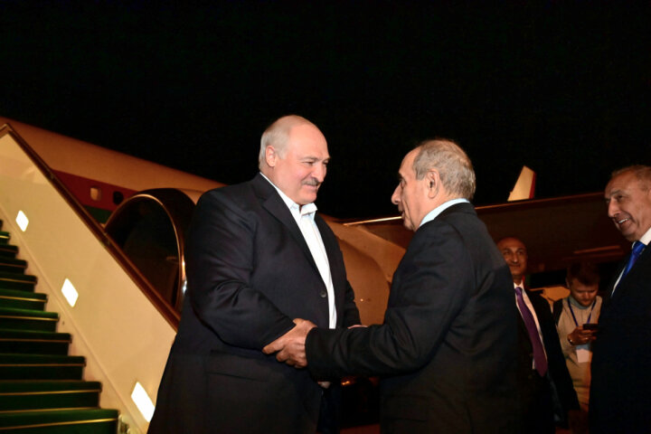 Lukaşenko Bakıda