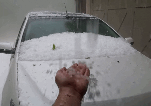 Daşkəsənə dolu yağdı Daşkəsənə dolu yağdı