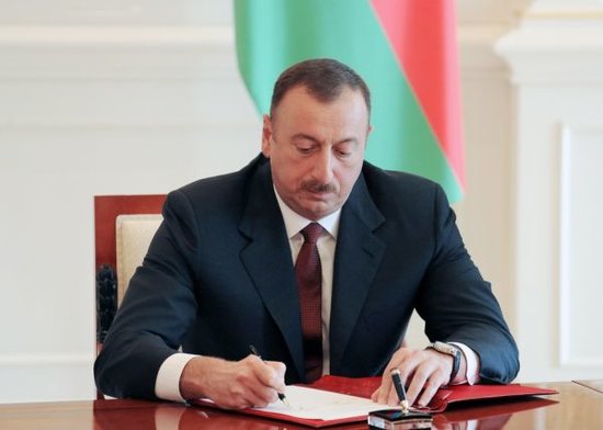 İlham Əliyev Konstitusiya Məhkəməsinə sorğu göndərdi