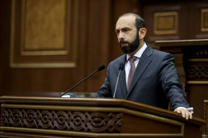 Mirzoyan Paşinyanın KTMT ilə bağlı fikirlərinə düzəliş edib