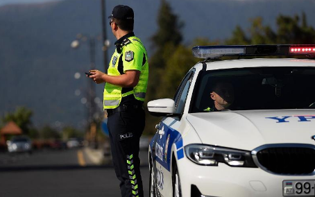 Suraxanıda maşın qaçıran üç yeniyetmə saxlanıldı