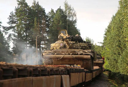 Belarus tank bölmələrini Ukrayna ilə sərhədə göndərir