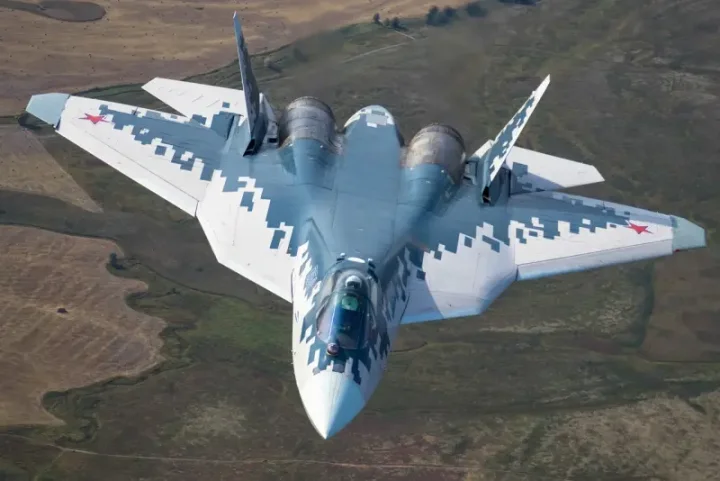 Rus ordusuna Su-57-lərin yeni partiyası verildi