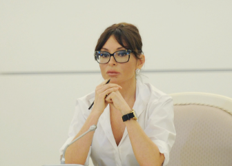 Mehriban Əliyeva Azərbaycan qadınlarını təbrik edib -