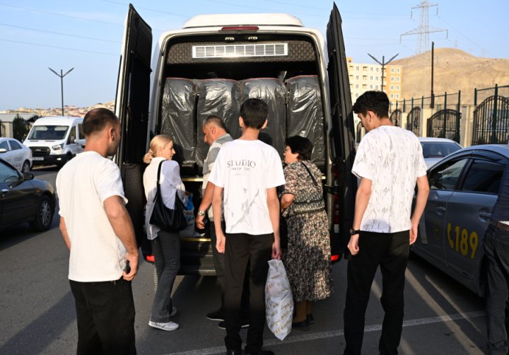 Laçının Bəylik kəndinə növbəti köç karvanı yola salındı
