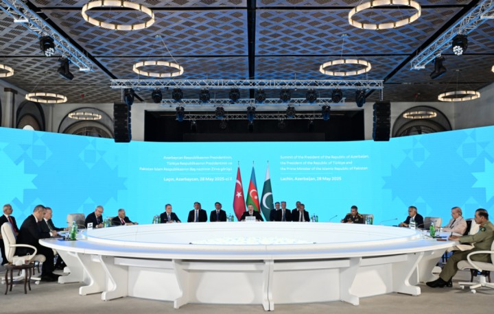 Laçında Azərbaycan, Türkiyə və Pakistan liderlərinin