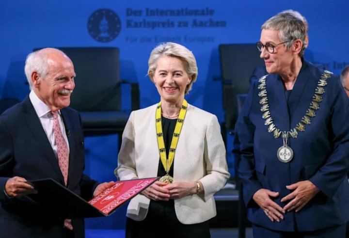 Ursula Fon der Lyayen “Karl” mükafatına layiq görüldü