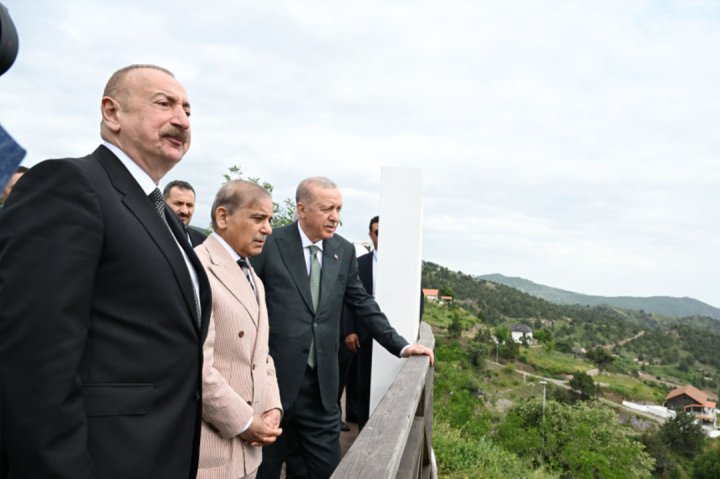 LAÇIN SAMMİTİ: