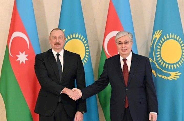 İlham Əliyev Kasım-Jomart Tokayevi təbrik etdi