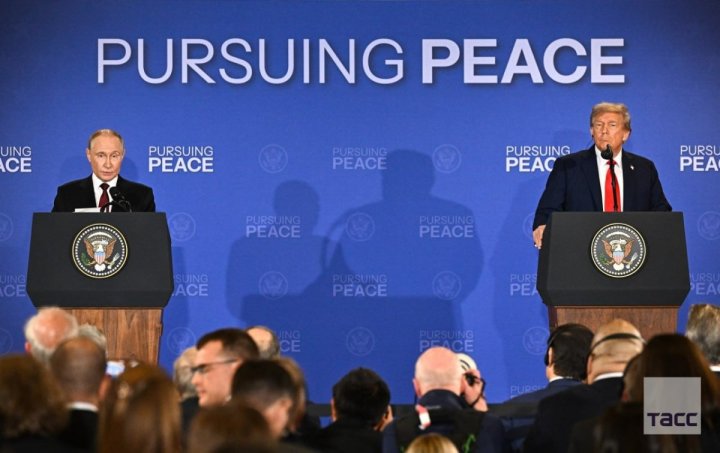 Trampla Putinin görüşü başa çatdı: