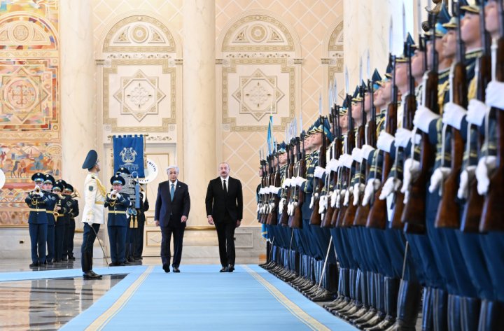 Azərbaycan Prezidenti İlham Əliyevin Astanada rəsmi qarşılanma mərasimi olub